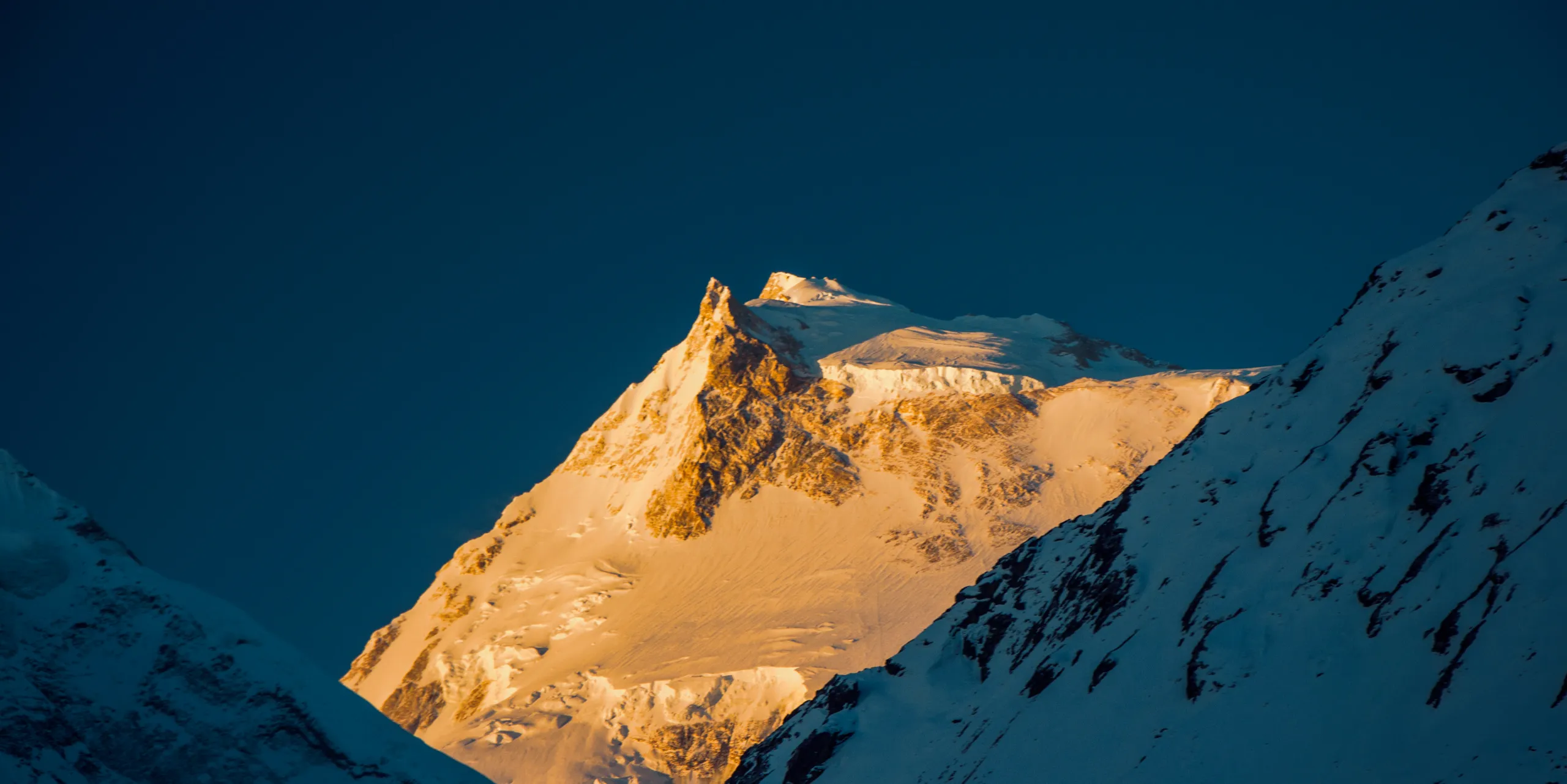 sunrise Mt Manalsu
